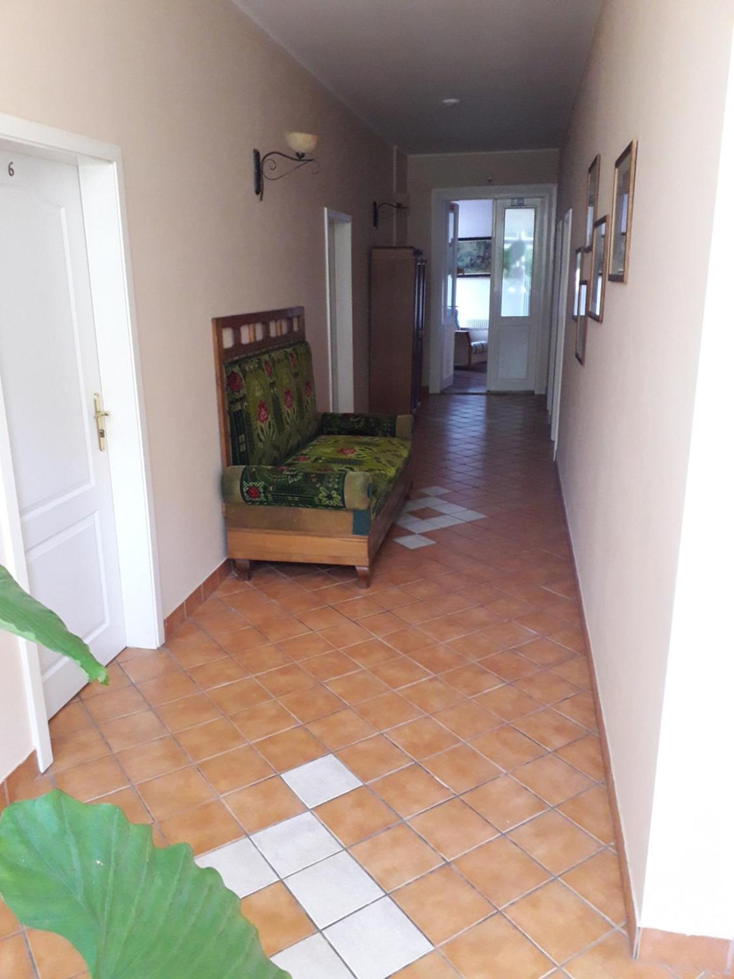 Baronka Bed & Breakfast & Bistrot Betliar Extérieur photo