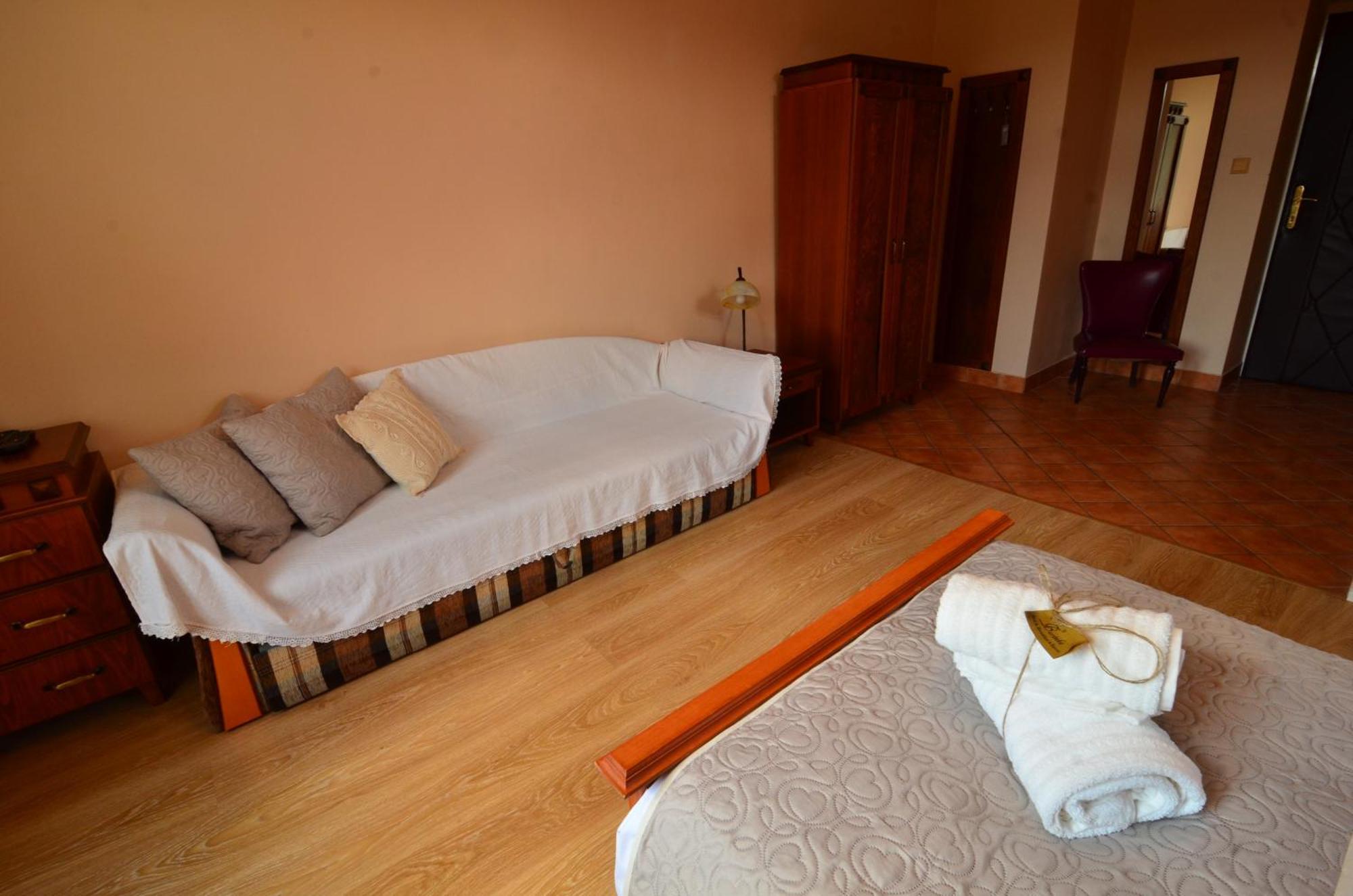 Baronka Bed & Breakfast & Bistrot Betliar Extérieur photo