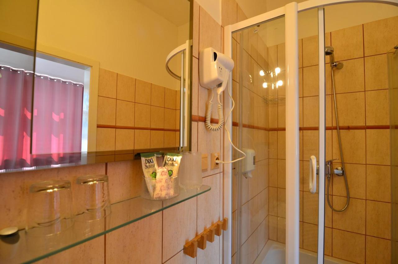 Baronka Bed & Breakfast & Bistrot Betliar Extérieur photo