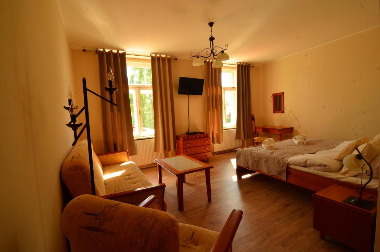 Baronka Bed & Breakfast & Bistrot Betliar Extérieur photo