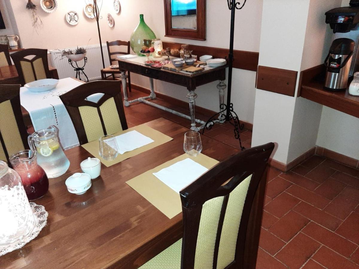Baronka Bed & Breakfast & Bistrot Betliar Extérieur photo